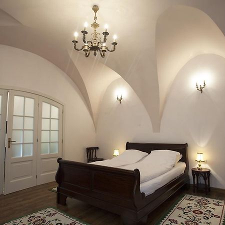 Green Door Apartment Сибиу Номер фото