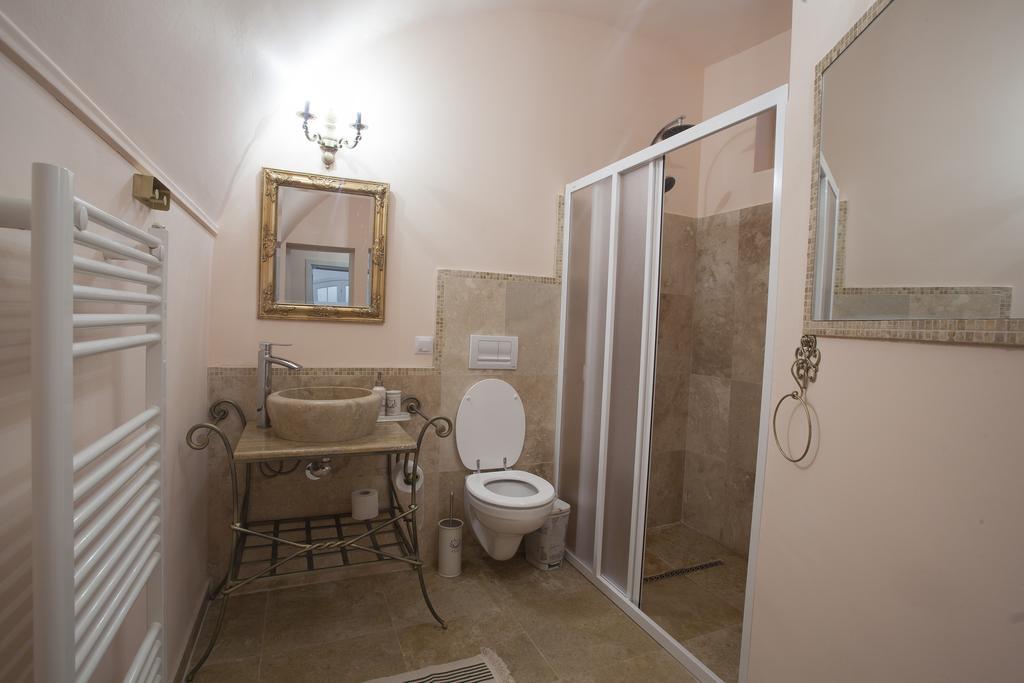Green Door Apartment Сибиу Номер фото